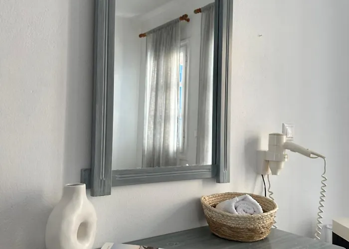 Celeste Naxos Chora 3*